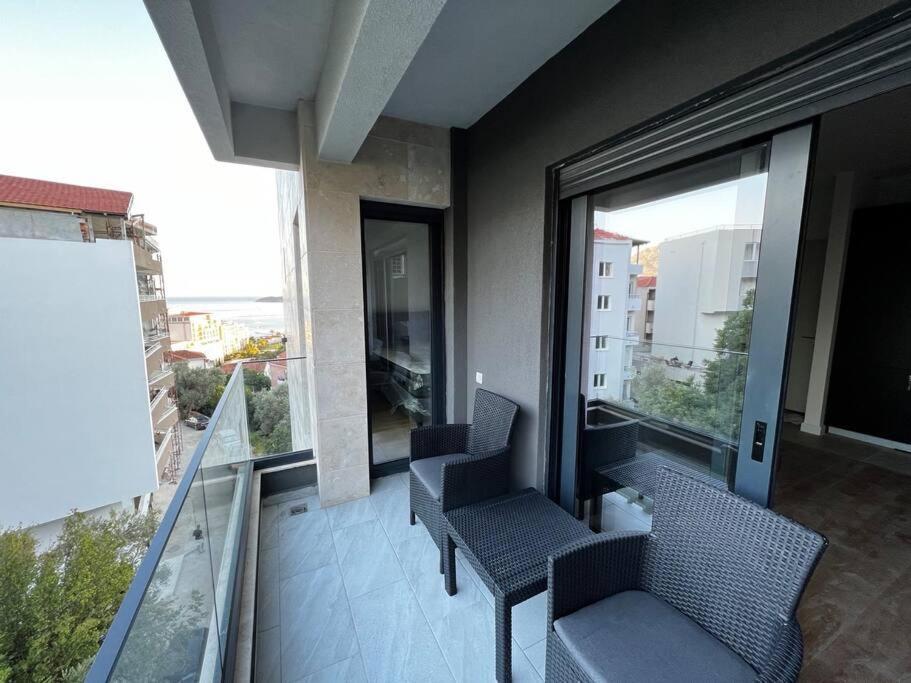 Onebedroom With A Pool And Jacuzzy * Budva
